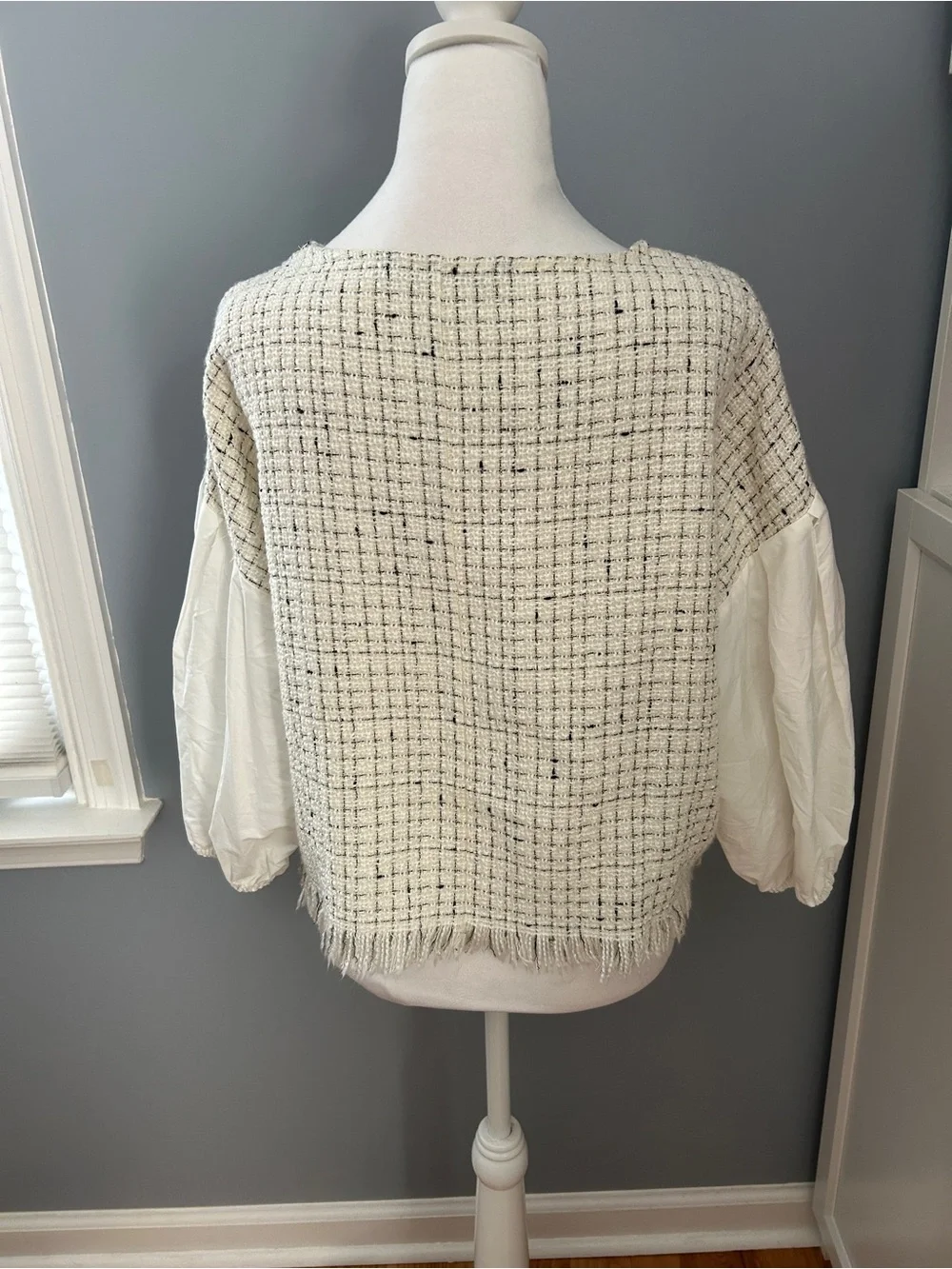 Zara Tweed Crop Top Size M Black White Contrast Balloon Sleeve Fringe Hem Preppy
